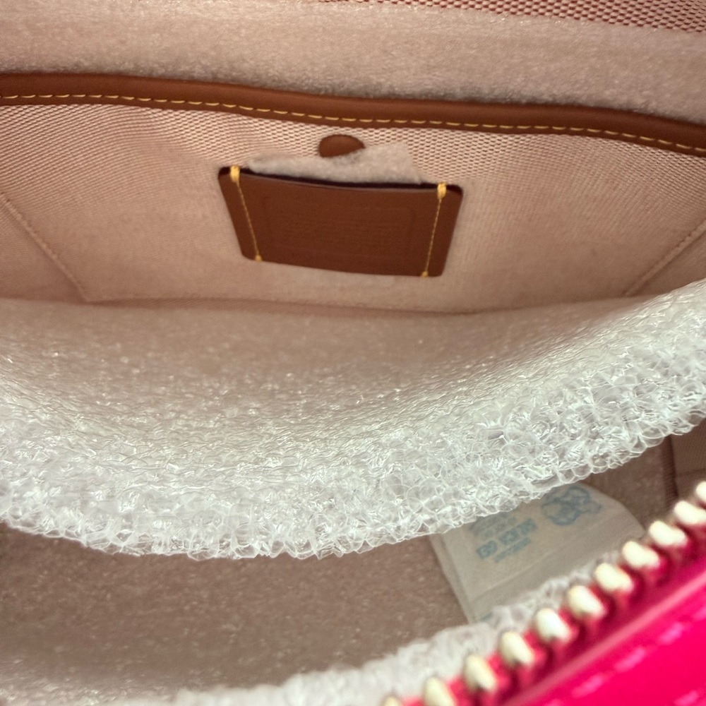 NEW Coach Rogue Tea Rose in Dragon Fruit- NWT - Picture 10 of 15